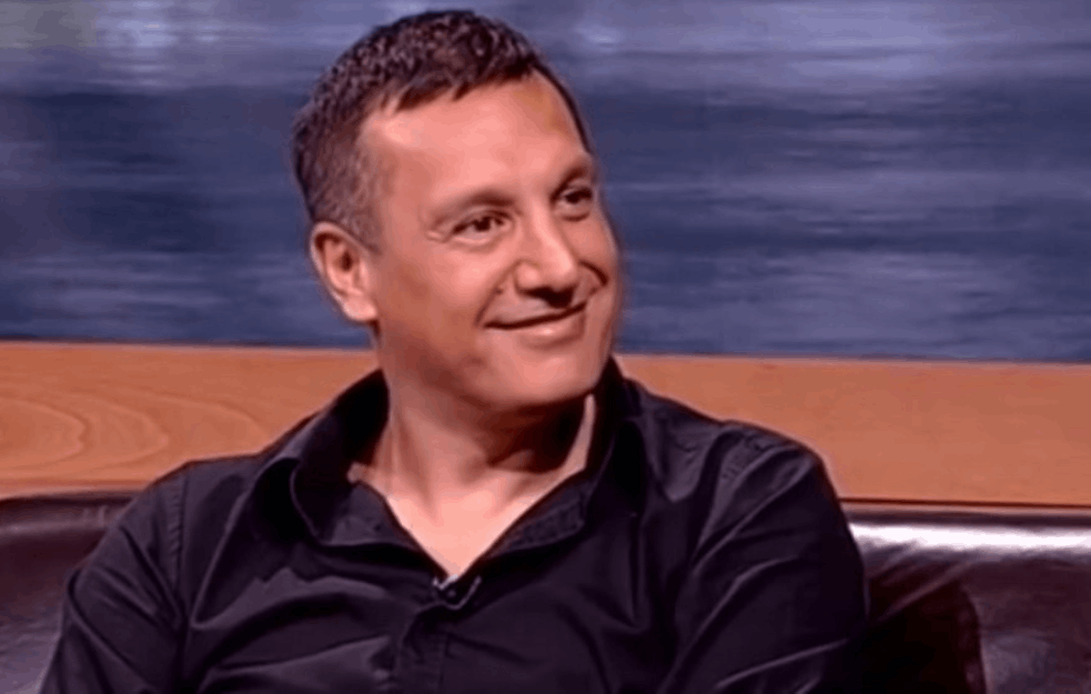 GAGI ĐOGANI UŽIVA KAO DEDA: Denser pustio SEDU kosu! (FOTO)